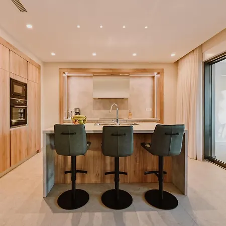 Luxury Luana Villa *