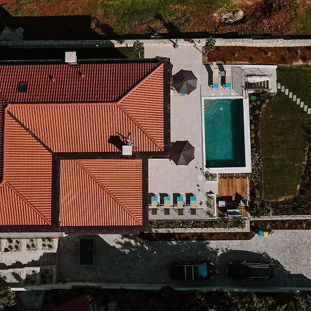 فيلة Luxury Luana *