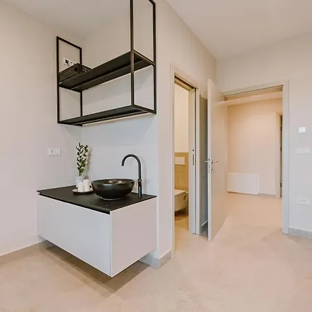 Luxury Luana * مالينسكا