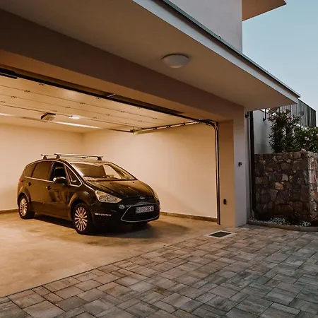 Luxury Luana فيلة