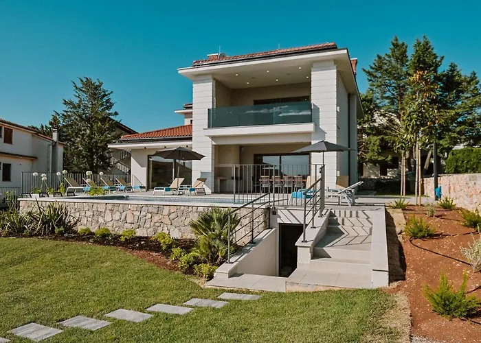 Luxury Luana Villa