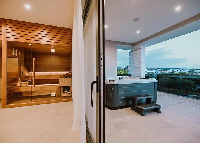 Luxury Luana Villa *