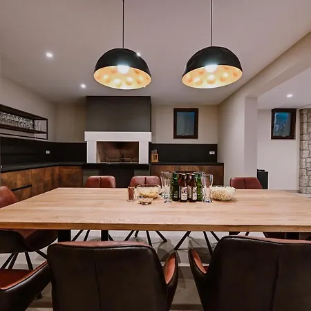 Luxury Luana Villa